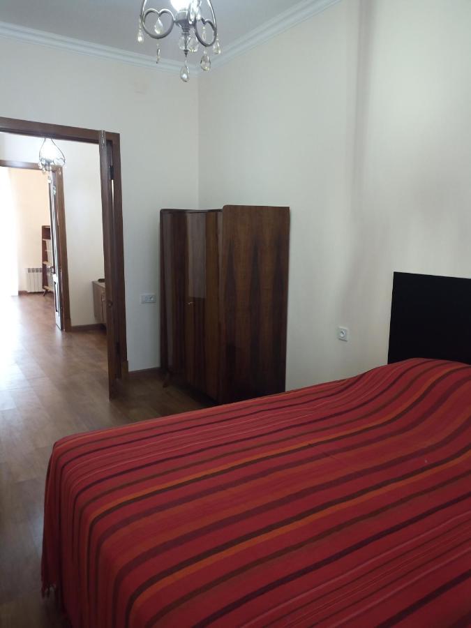 Apartment Spacious One Bedroom In The Centre *